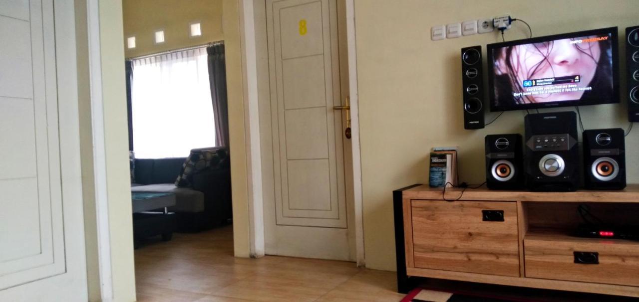 Bromo Otix Guest House الغرفة الصورة